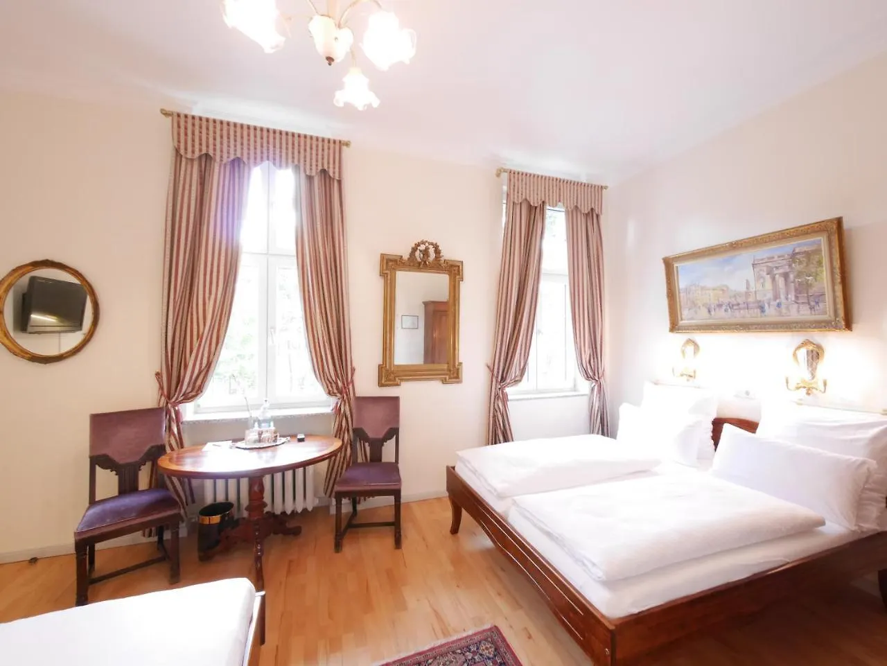 Hotel Rotdorn Берлин